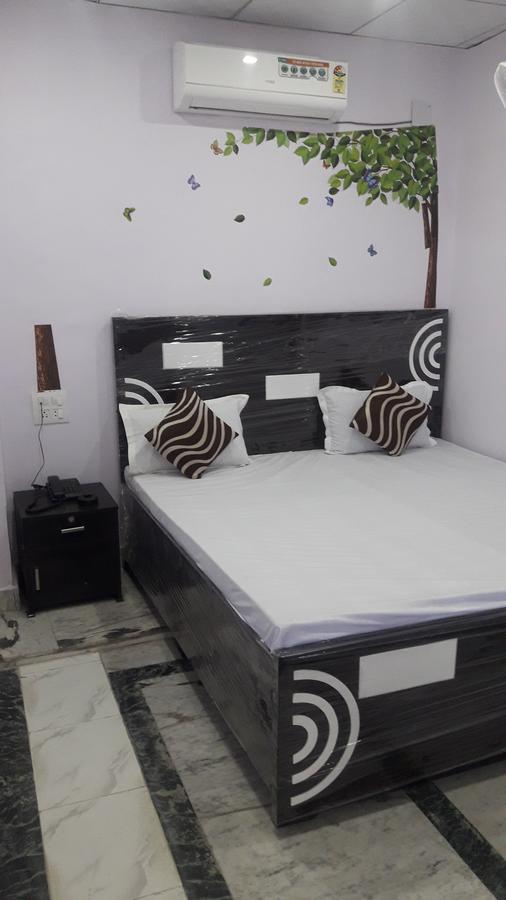 Oyo Rajdhani Guest House Faridabad Exterior photo